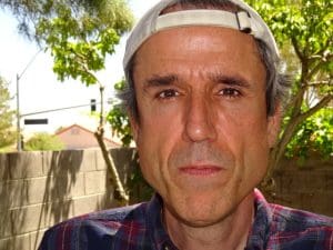 El elefante blanco del que nadie habla: Salud mental en la programación 2 suicidios entre programadores