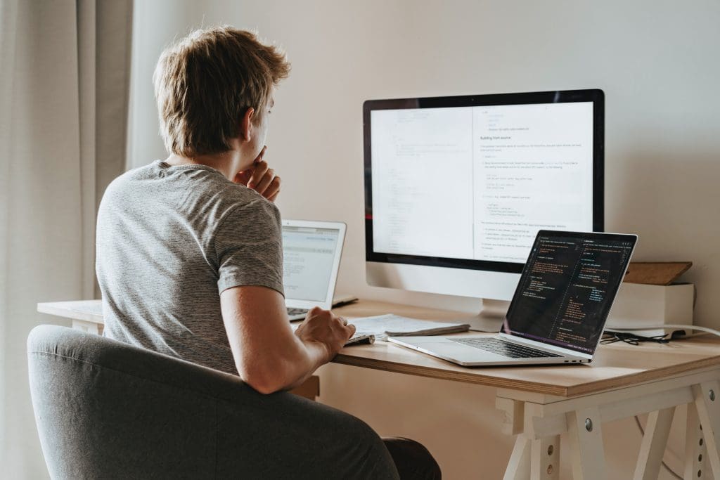 ¿Es más difícil programar o ciberseguridad? 1 es mas dificil programar o ciberseguridad