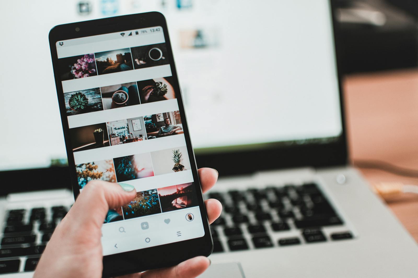 Photo by Lisa from Pexels qué es la arquitectura en capas y cómo funciona cada capa