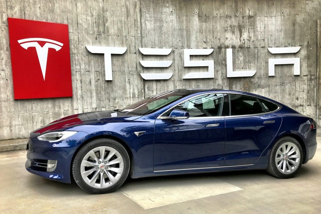 5 ejemplos del uso del Big Data en 2025 4 Tesla ejemplos del uso del Big Data