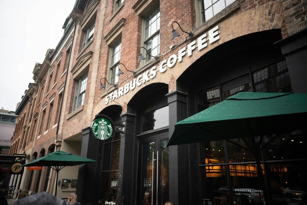 5 ejemplos del uso del Big Data en 2025 3 Starbucks ejemplos del uso del Big Data