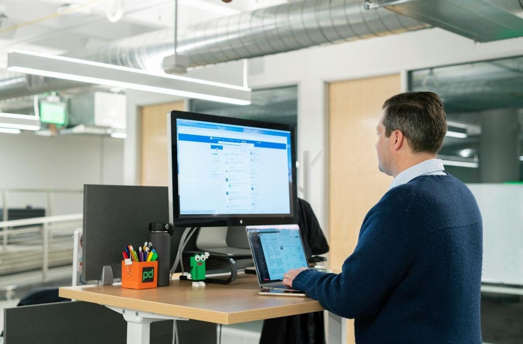 etiquetar en linkedin