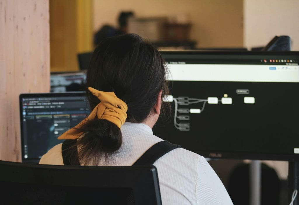 ¿Qué es Amazon CloudWatch? 1 Amazon CloudWatch