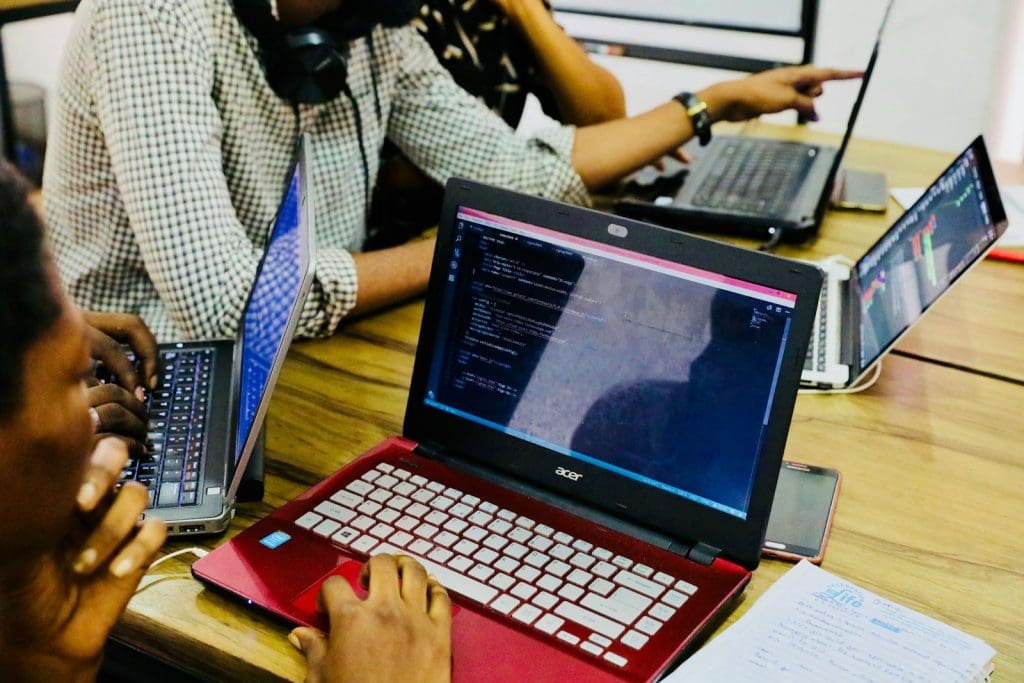 Hacer un Bootcamp para Encontrar Empleo: Guía práctica para triunfar rápido 1 Hacer un Bootcamp para Encontrar Empleo