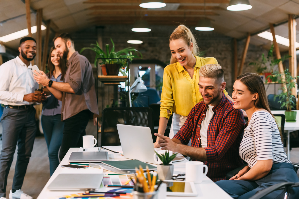 Empleabilidad en MKT Digital con IA en Colombia: 7 Claves para Triunfar 1 Empleabilidad en MKT Digital con IA en Colombia